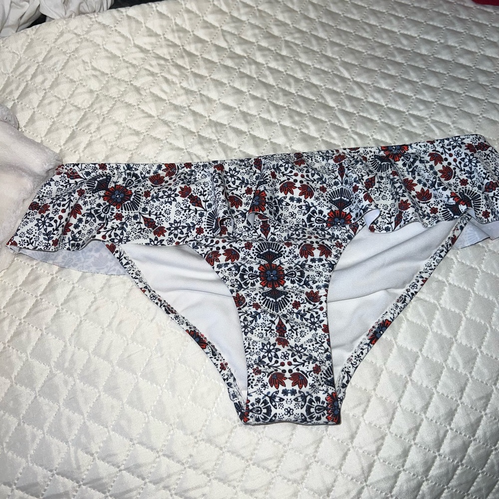 Bathing suit bottoms cheeky